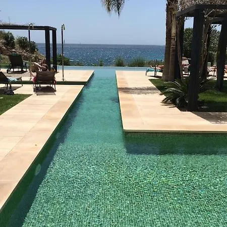 Lujoso Apto Con Piscina Infinita *