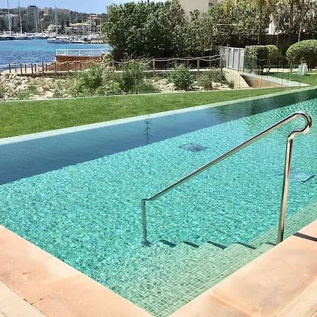 Lujoso Apto Con Piscina Infinita